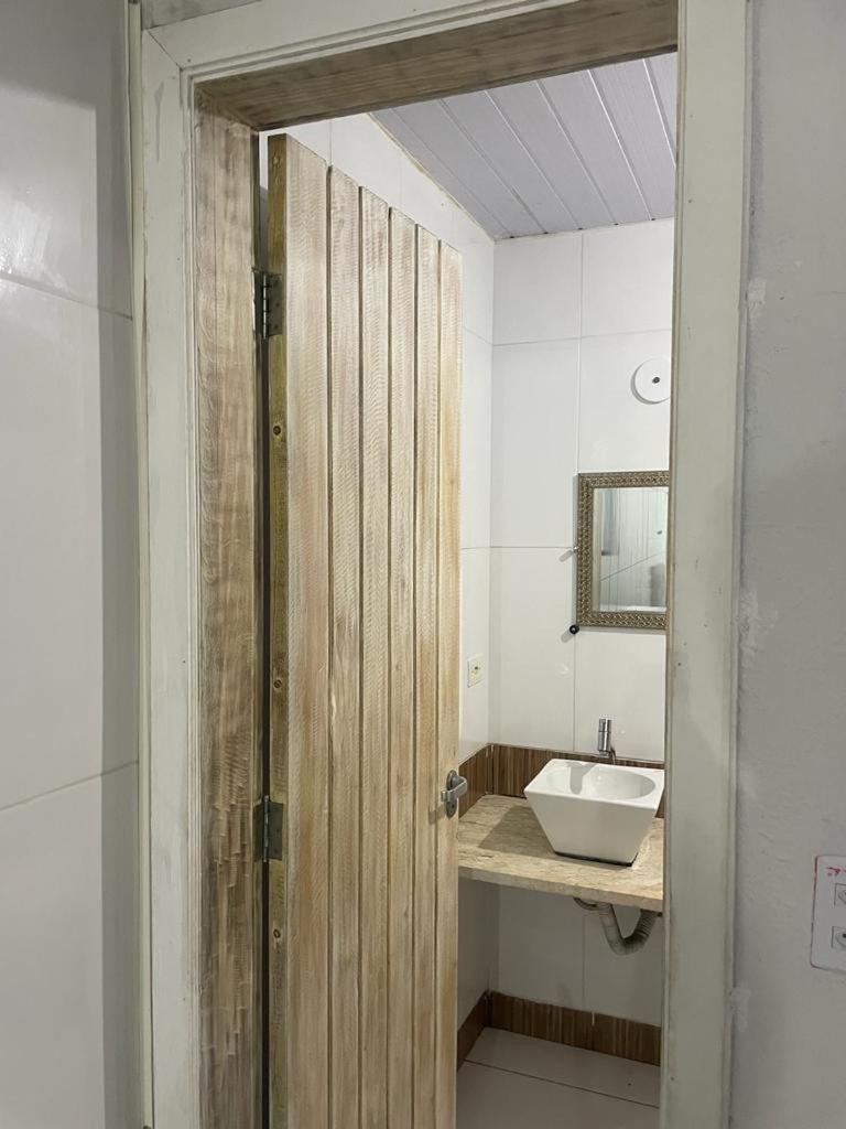 Suites Lesther Ubatuba Eksteriør billede